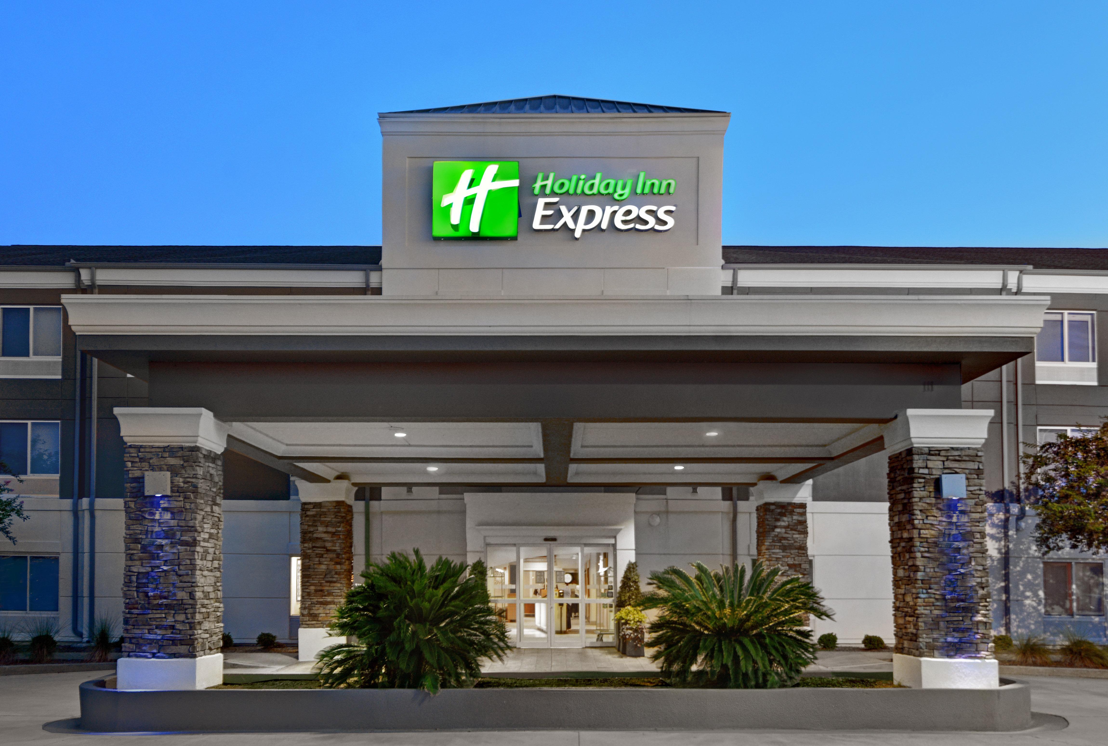 Holiday Inn Express Atmore By Ihg Bagian luar foto